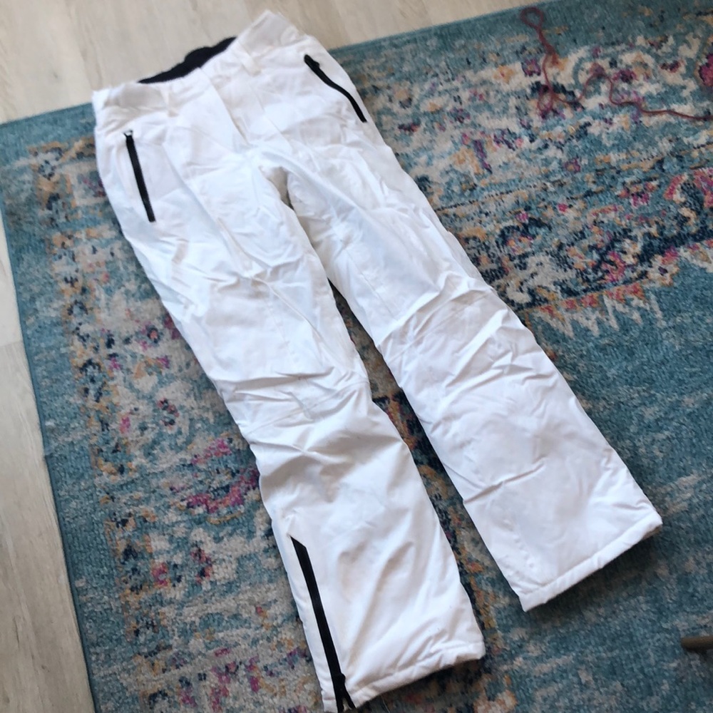White Helly Hansen Ski Pants
